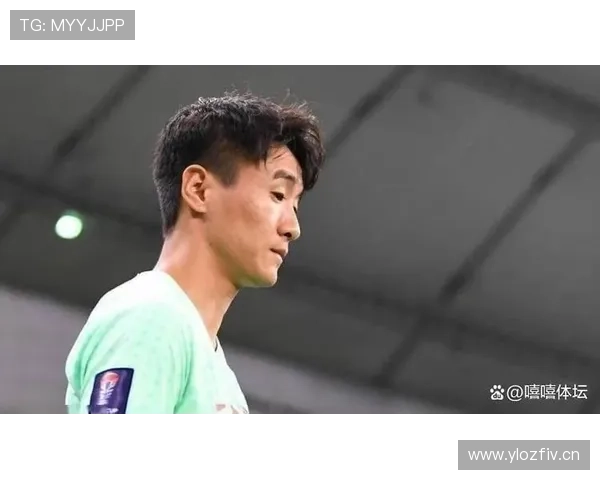 韦世豪最近咋突然就拿着豪车逛大街，跟平时球场上那个拼命三郎完全不是一回事啊？